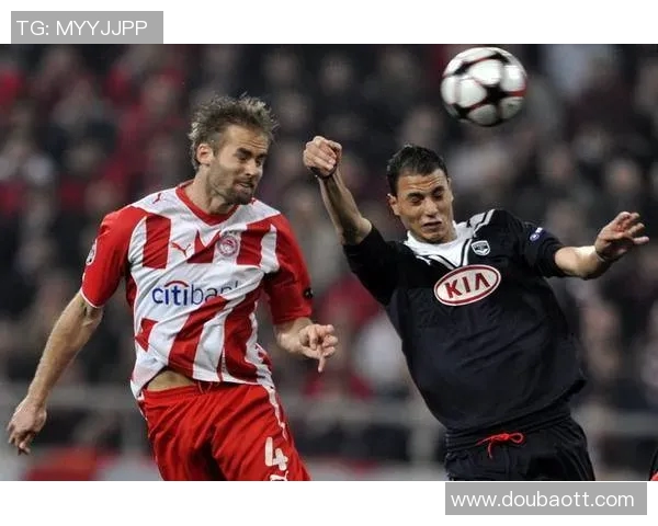 奥莫尼亚与奥林匹亚的精彩对决揭示足球战术与团队精神的完美结合